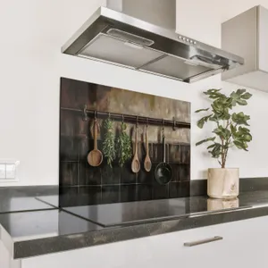 Spritzschutz Küche - Küchengeräte - Rustikal - Kacheln - Gewürze