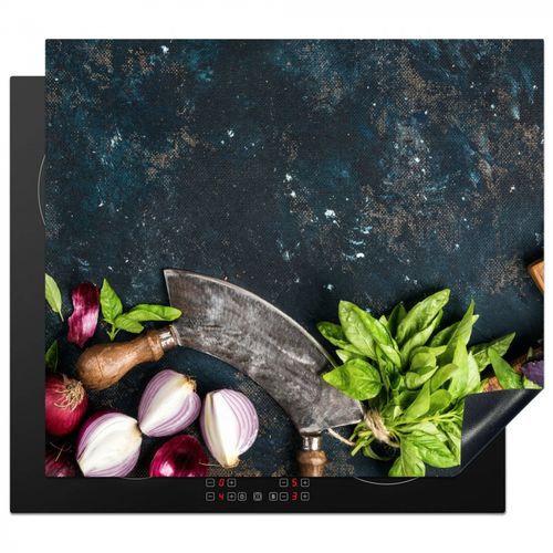 Herdabdeckplatte - Kochmesser und frische Zutaten