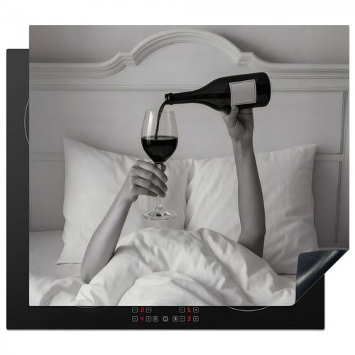 Herdabdeckplatte - Laken - Arme - Wein - Glas