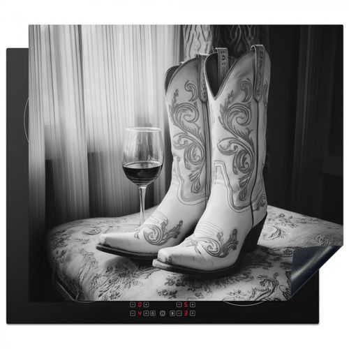 Herdabdeckplatte - Wein - Cowboystiefel - Fensterlicht - Weiß