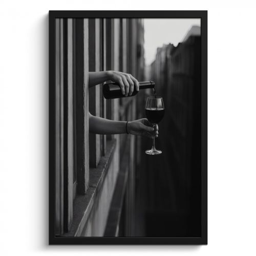 Bilder mit Rahmen - Weinflasche - Glas - Hände - Fenster