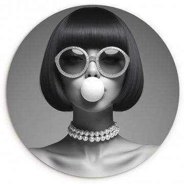 Runde Bilder - Frau - Schwarz und weiß - Halskette - Sonnenbrille
