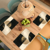 Contrasten in Cirkel en Vierkant Placemat vinyl groot -zzsfeer5_Kitchenyeah-website