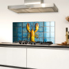 Kreeft - Geel - Blauw - Tegels Spatscherm Aluminium klein -sfeer4