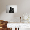 Wijnflessen - Zwart - Minimalistisch KitchenYeah - Keuken - Canvas klein -sfeer3