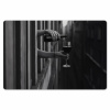 Wijnfles - Glas - Handen - Raam Placemat vinyl groot -zzsfeer1_Kitchenyeah-website