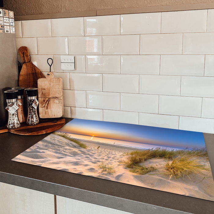 Zachte Zonsopkomst over Duinlandschap Inductie beschermer vinyl 3mm klein -sfeer3