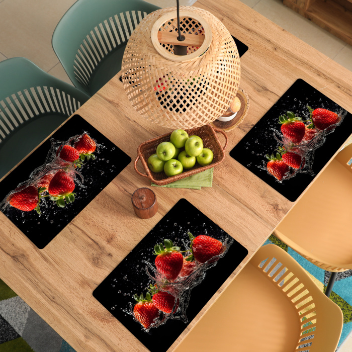 Aardbeien - Fruit - Rood - Water - Zwart Placemat vinyl groot -zzsfeer5_Kitchenyeah-website