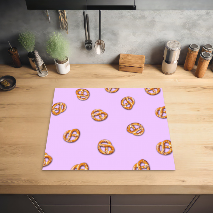 Pretzels - Eten - Paars Inductie beschermer vinyl 3mm middel -sfeer5