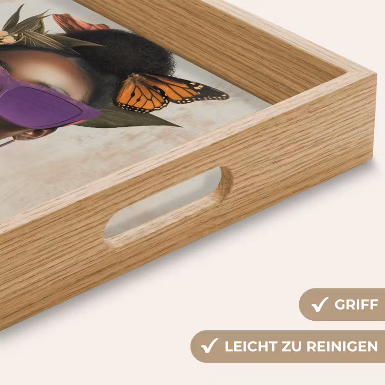 Tablett - Frau - Sonnenbrille - Schmetterling - Blumen — 8