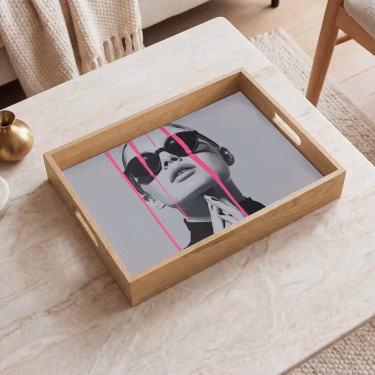 Tablett - Porträt - Frau - Sonnenbrille - Farbtropfen — 2