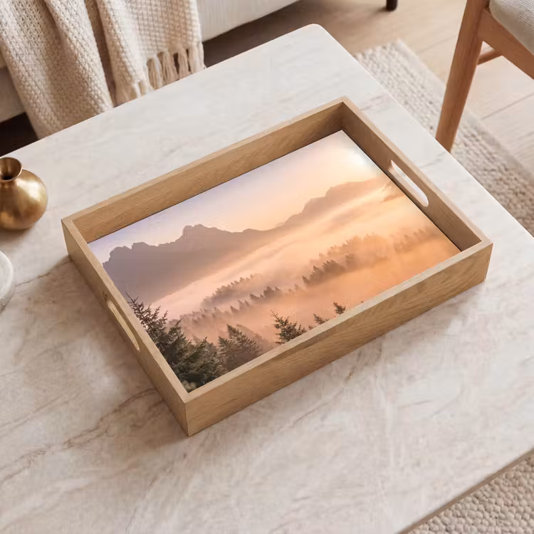 Tablett - Sonnenlicht - Nebel - Berge - Bäume — 2