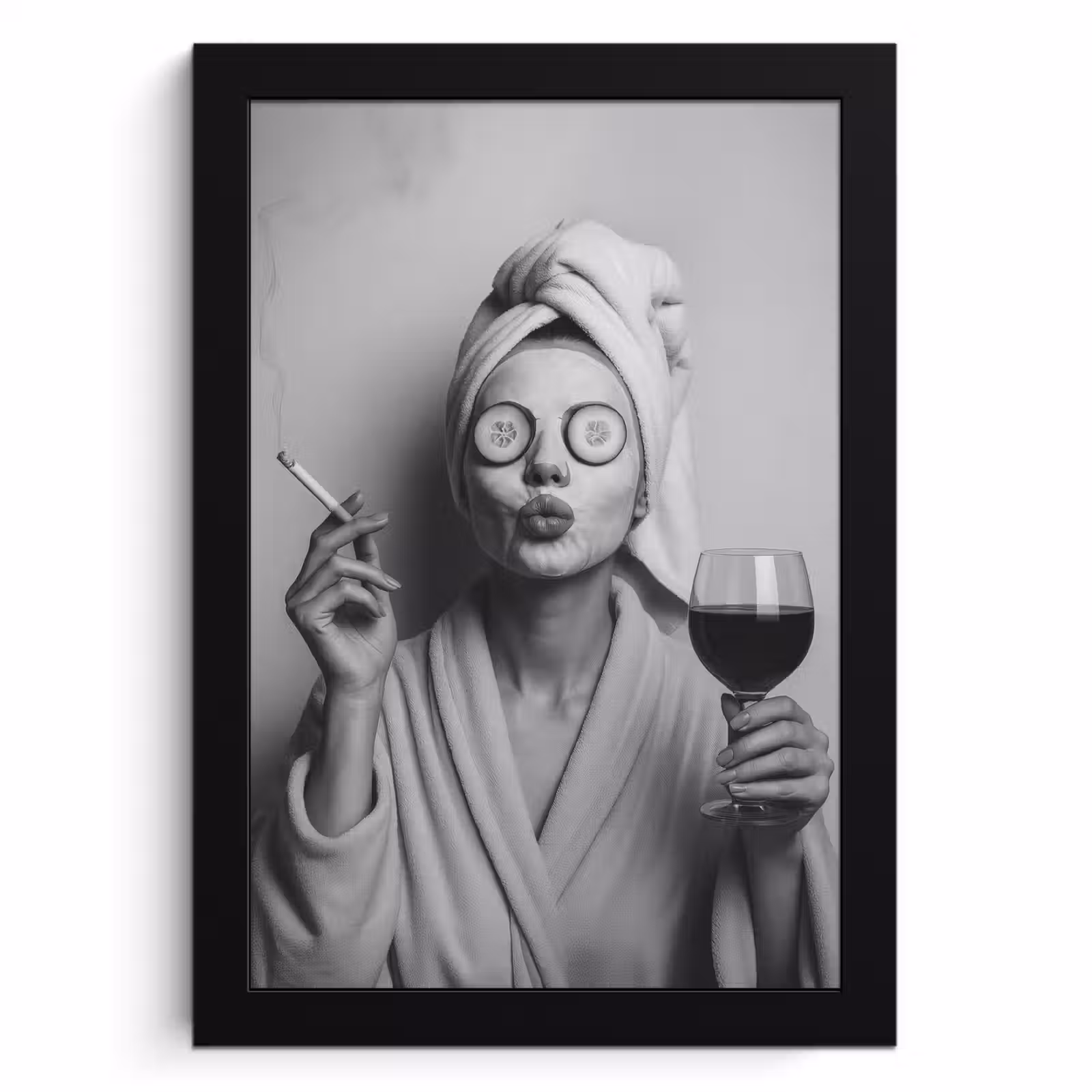 Bilder mit Rahmen - Frau - Maske - Wein - Zigarette — 1