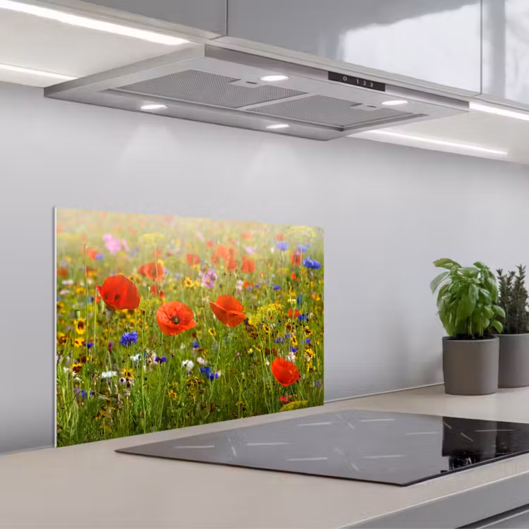 Spritzschutz Küche - Blühendes Feld im Sommerglühen — 1