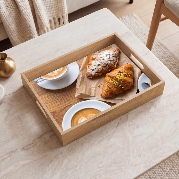 Tablett - Essen – Croissant – Kaffee – Frühstück – Modern — 2