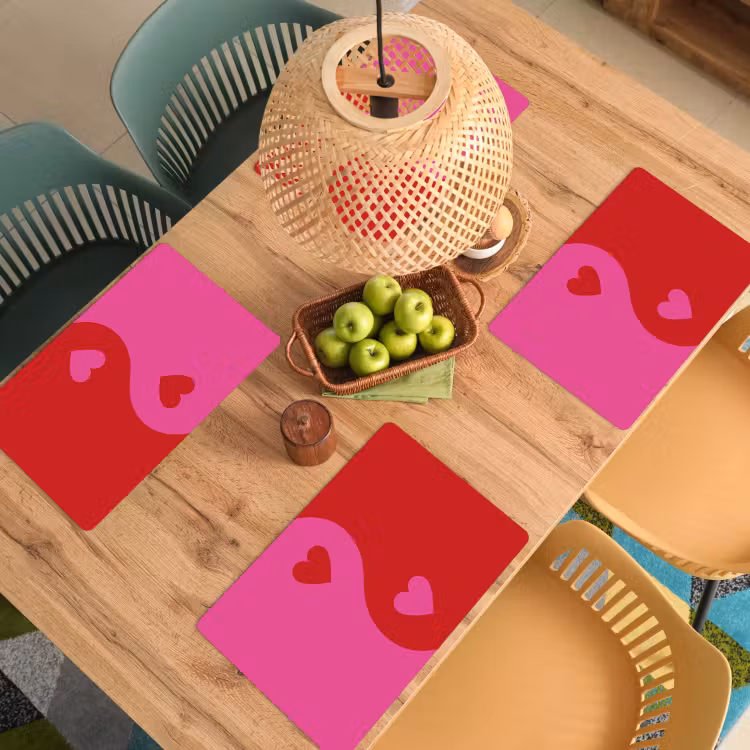 Tischset - Minimalistisch - Rot - Rosa - Herzen - 6 Stück — 3